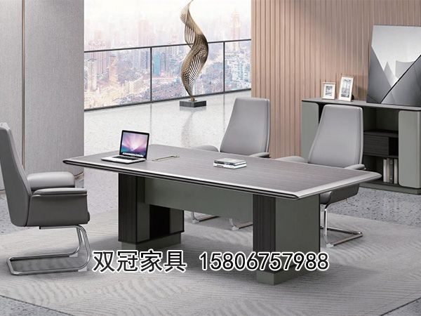 班臺